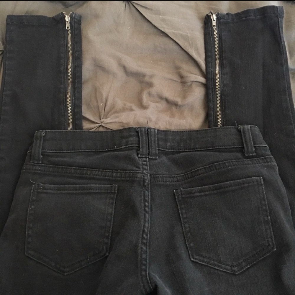 Women's Skinny ankle zip Black Jeans - Picture 2 of 4